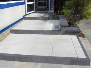 Obrzeze Modern gladki grafit Urbanika 60 inez plomieniowy drobnoplukany